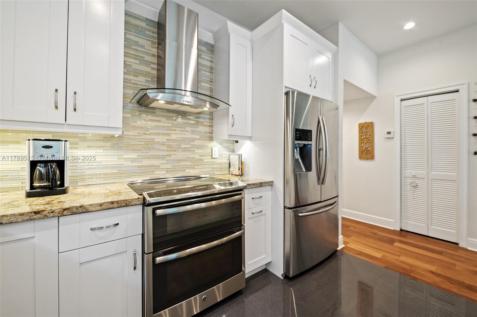 3169 Mary St # 2