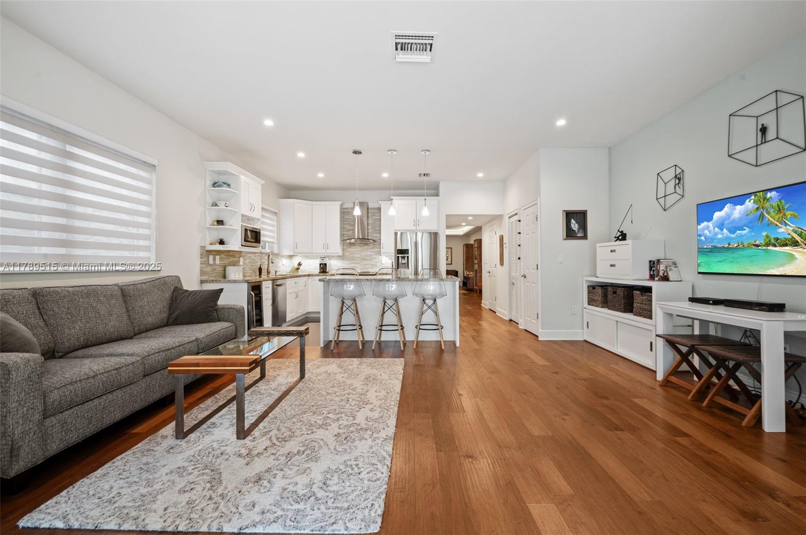 3169 Mary St # 2