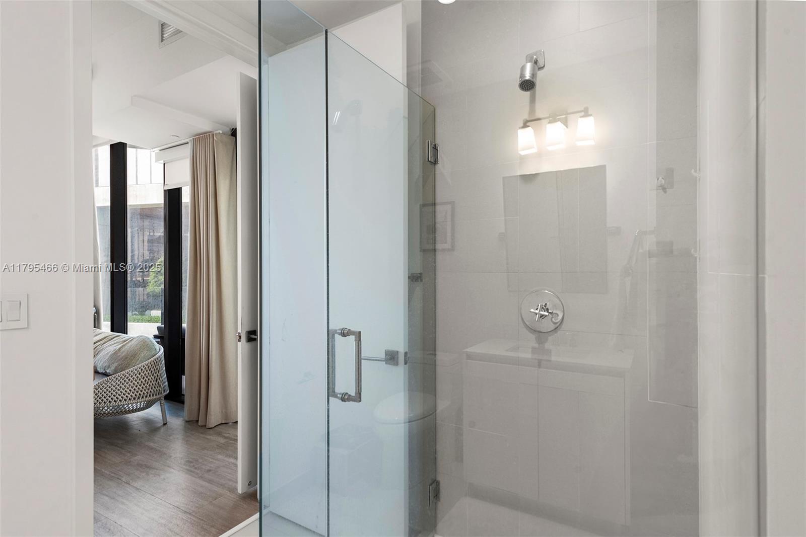 2831 S Bayshore Dr # 905