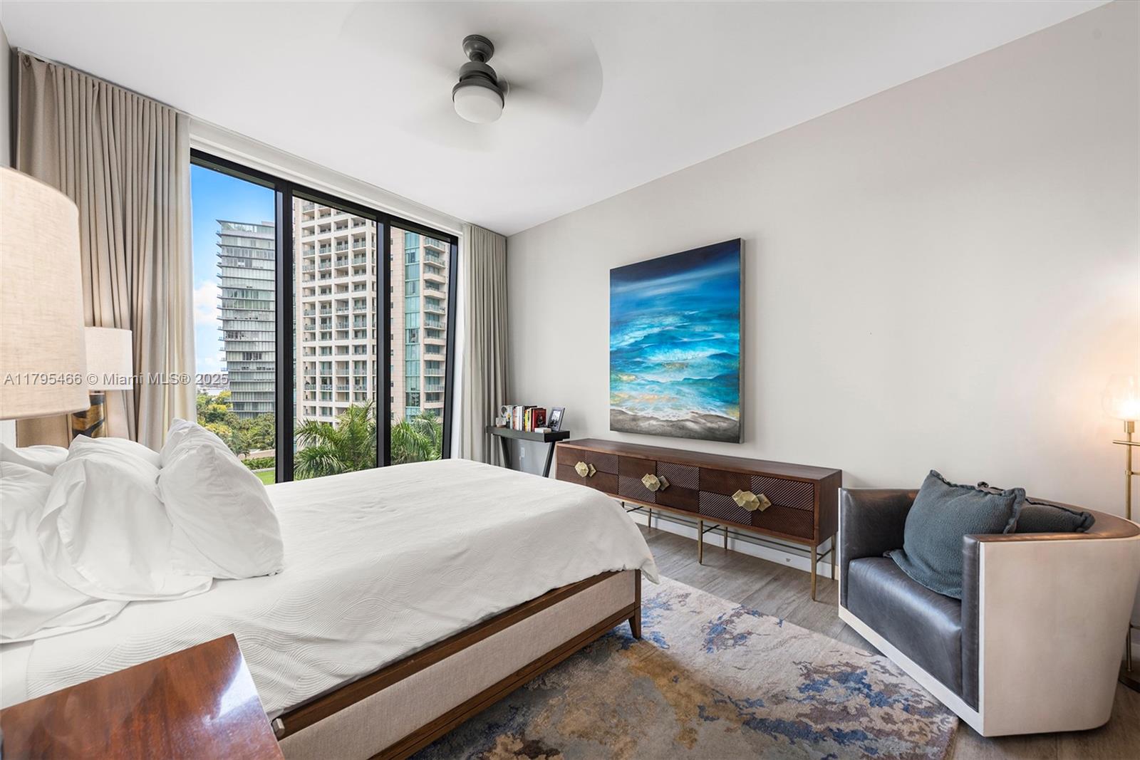 2831 S Bayshore Dr # 905