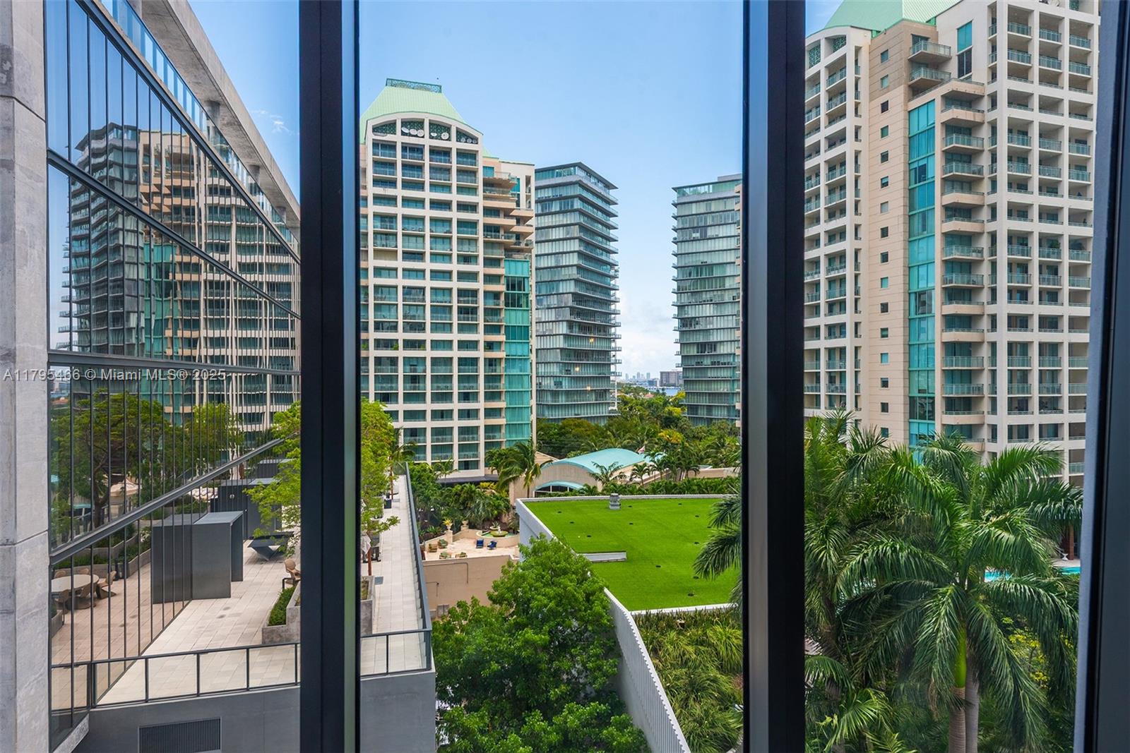 2831 S Bayshore Dr # 905