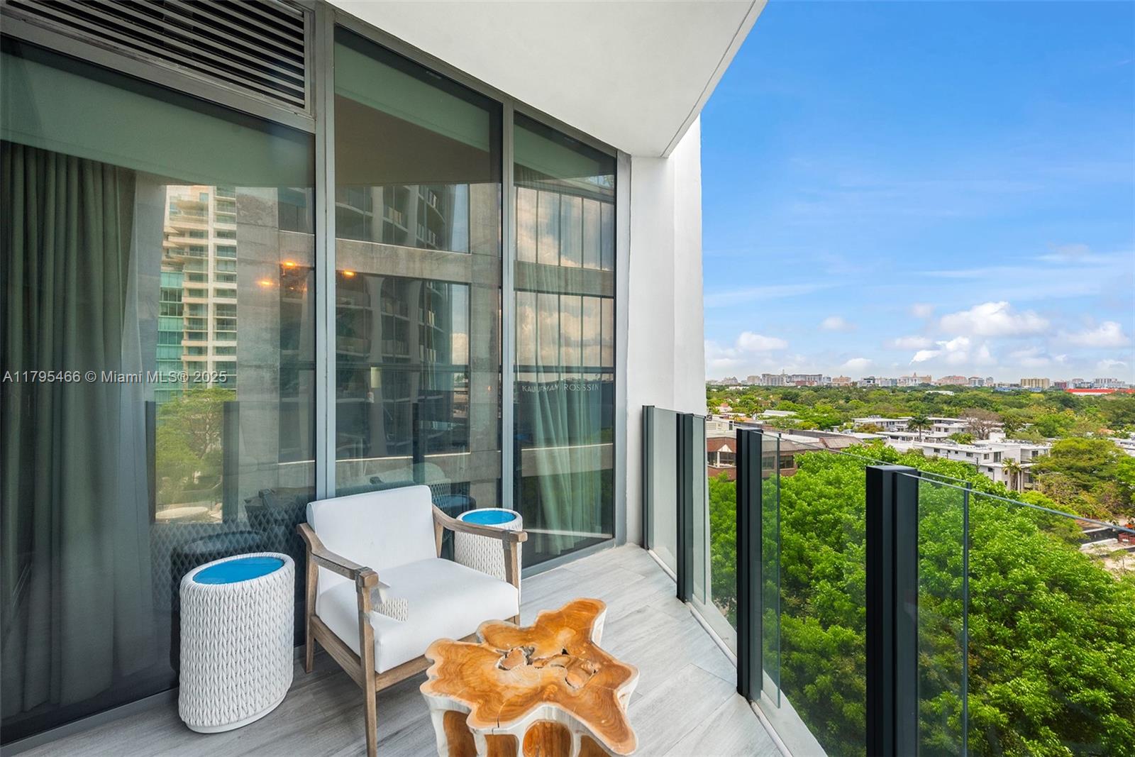 2831 S Bayshore Dr # 905