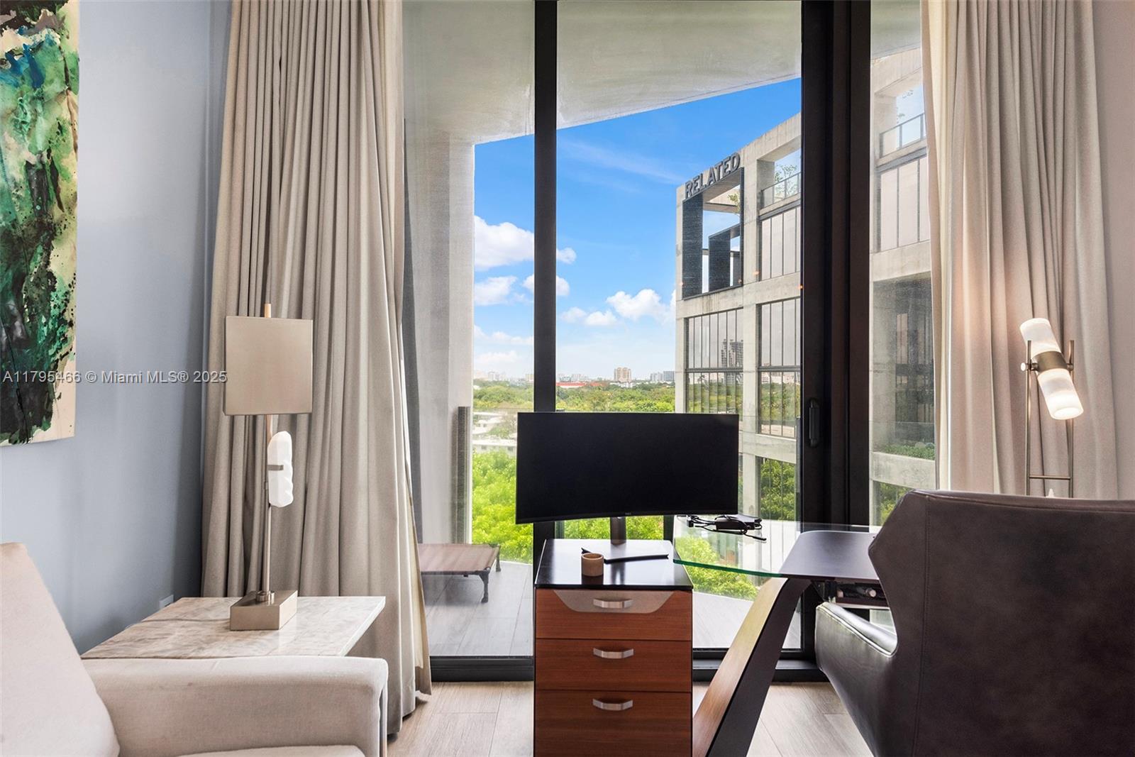 2831 S Bayshore Dr # 905