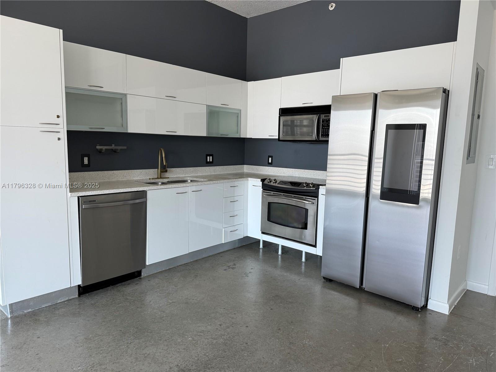 133 NE 2nd Ave # 1905