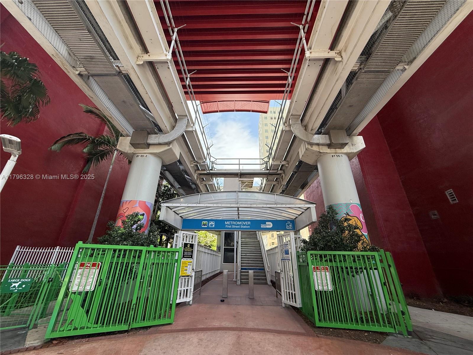 133 NE 2nd Ave # 1905