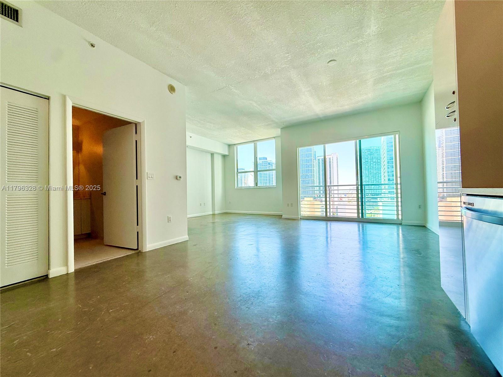 133 NE 2nd Ave # 1905