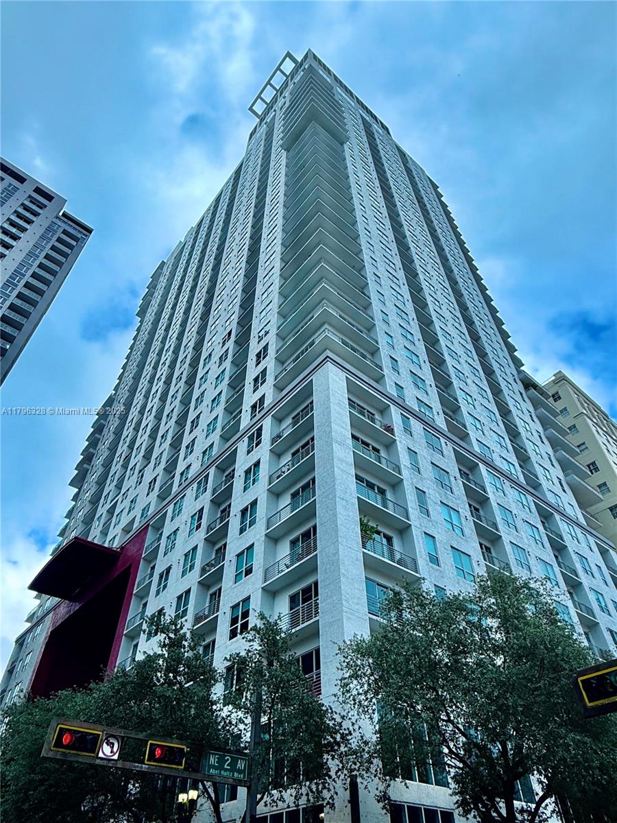 133 NE 2nd Ave # 1905