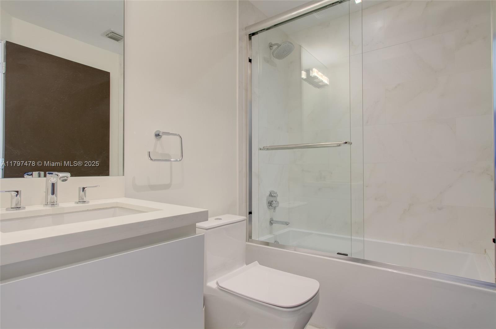 701 Crandon Blvd # 402