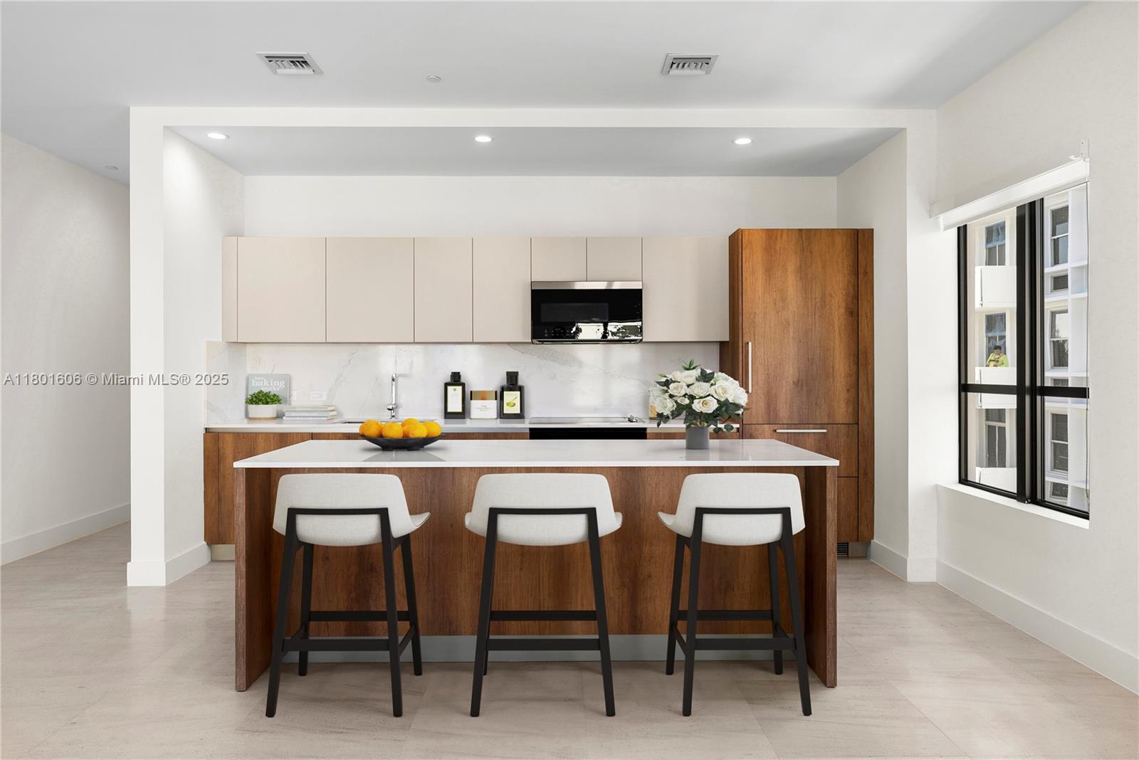 701 Valencia Ave # 702