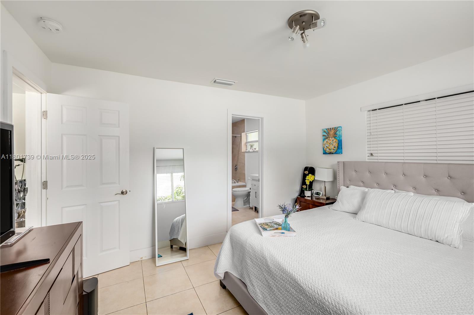 2340 SW 17th Ave