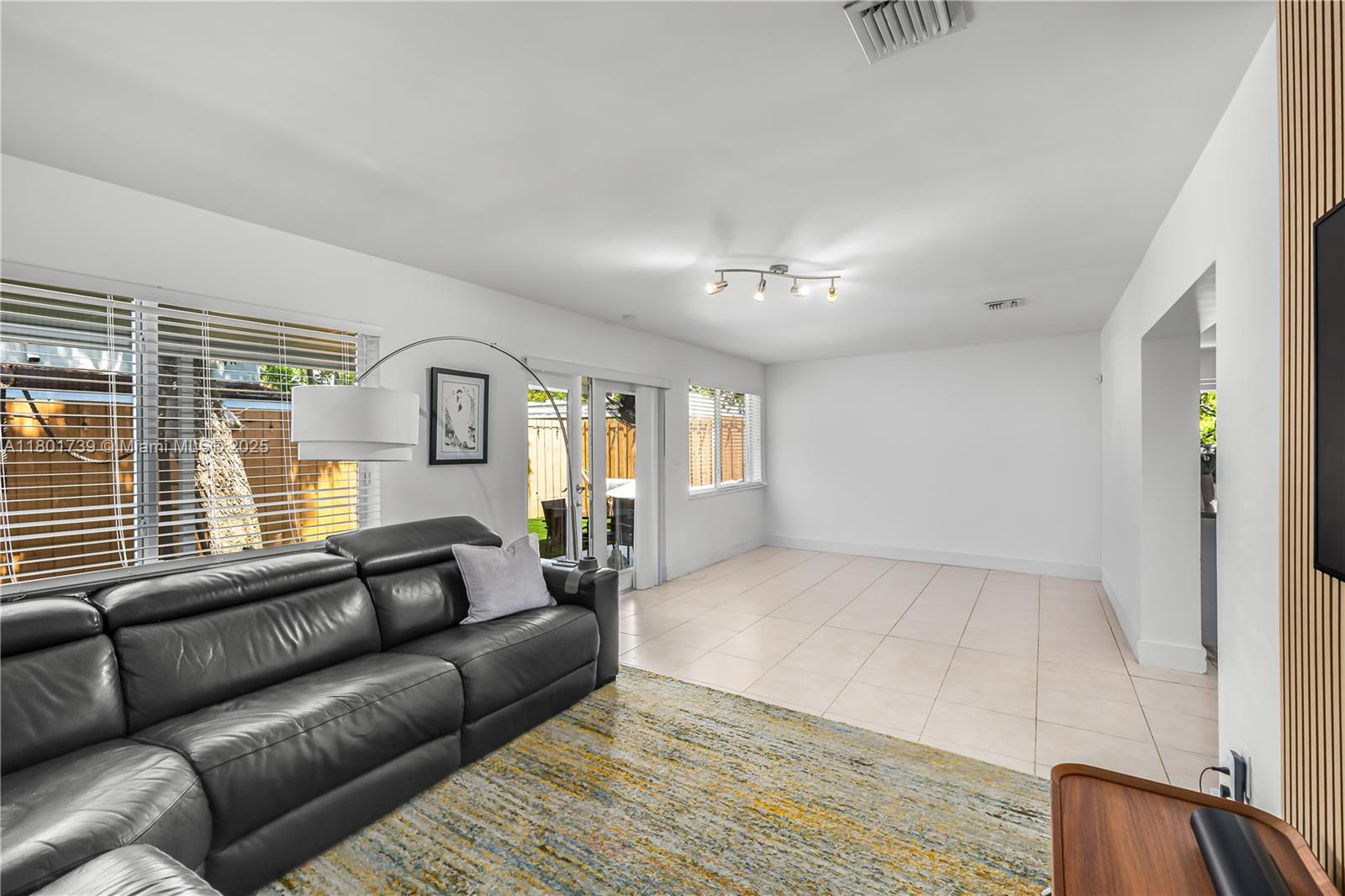 2340 SW 17th Ave
