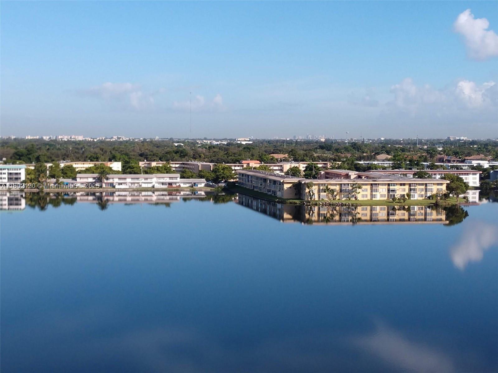 1301 NE Miami Gardens Dr Unit: 1014W