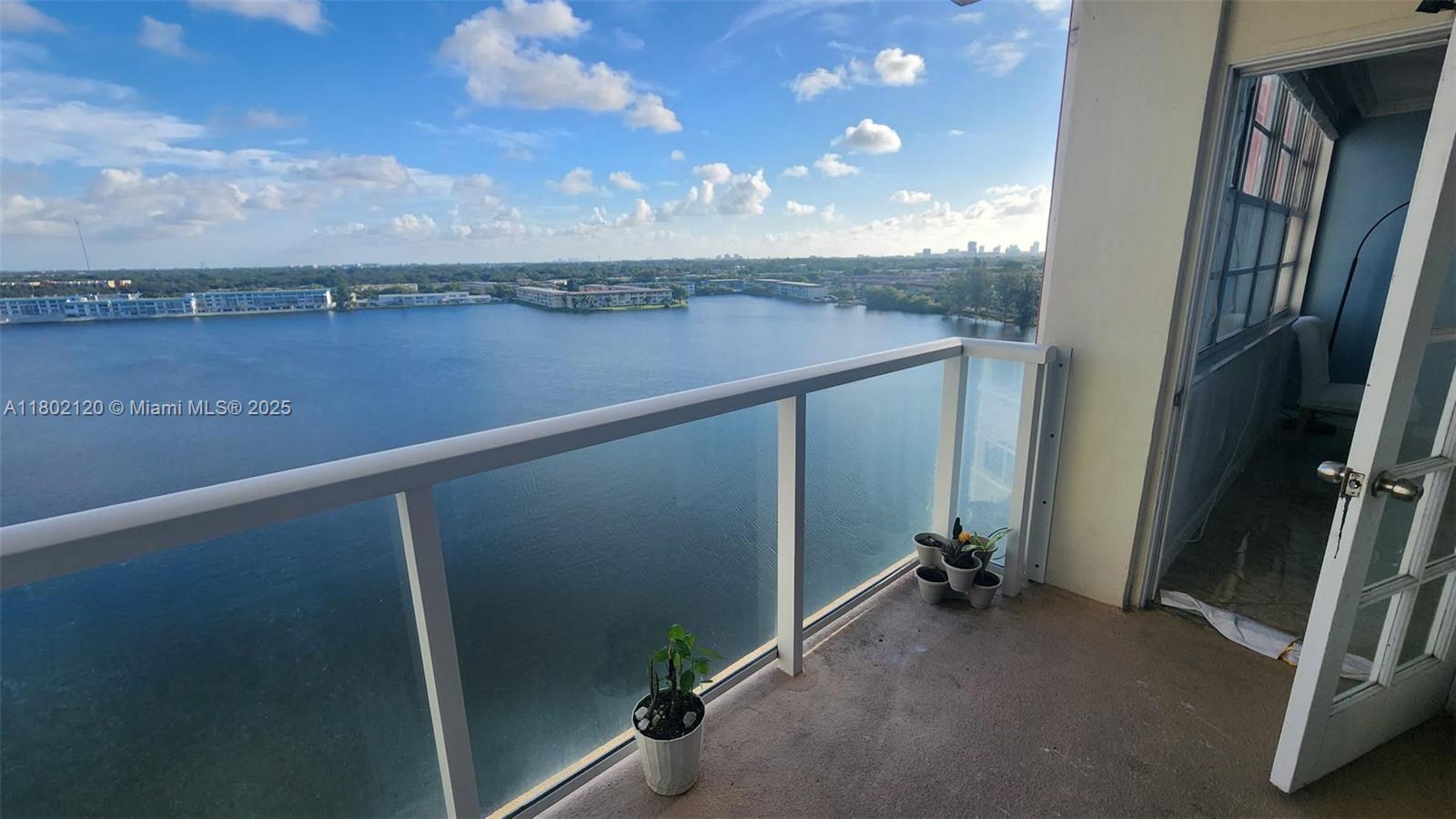 1301 NE Miami Gardens Dr Unit: 1014W