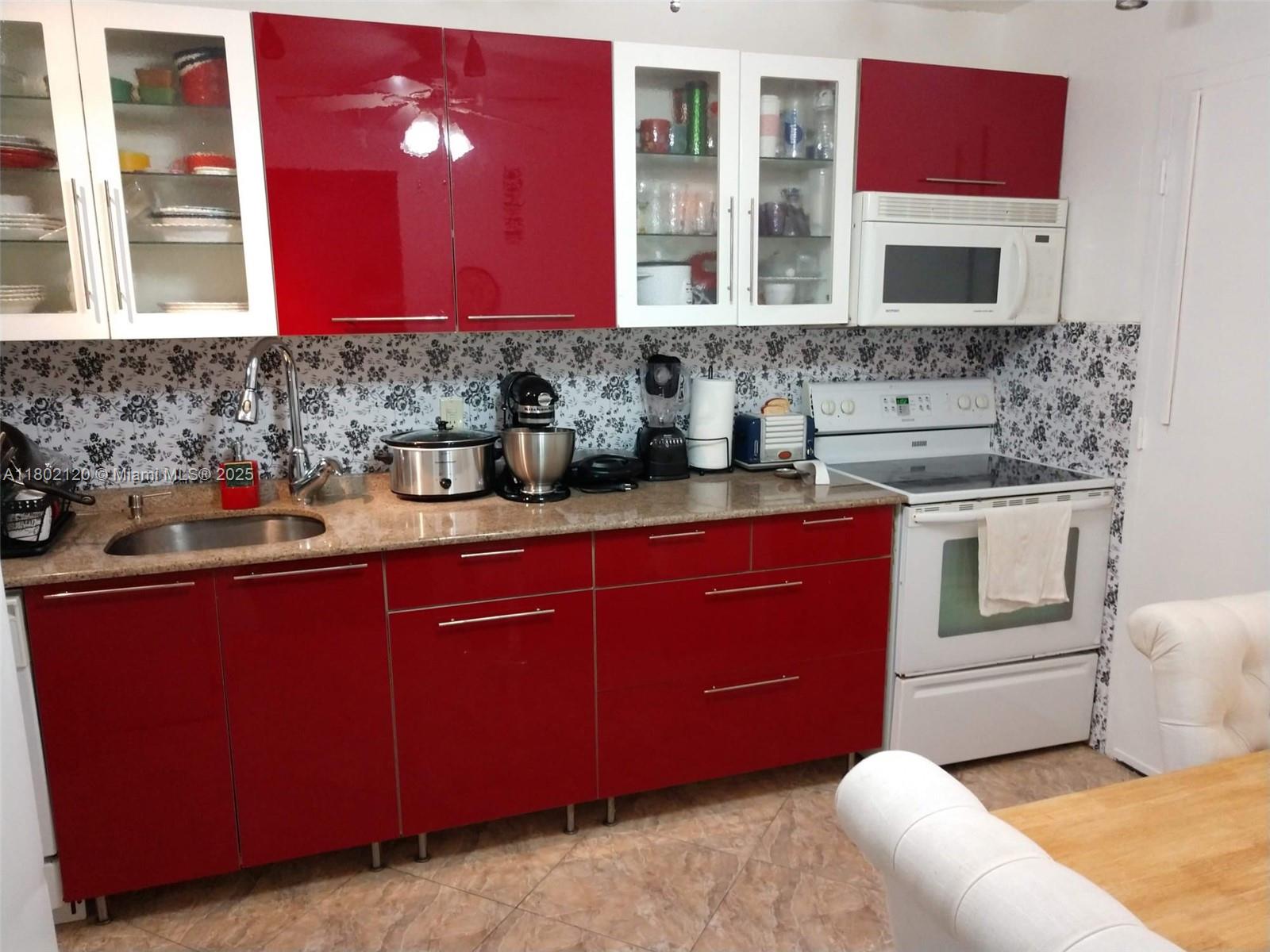 1301 NE Miami Gardens Dr Unit: 1014W