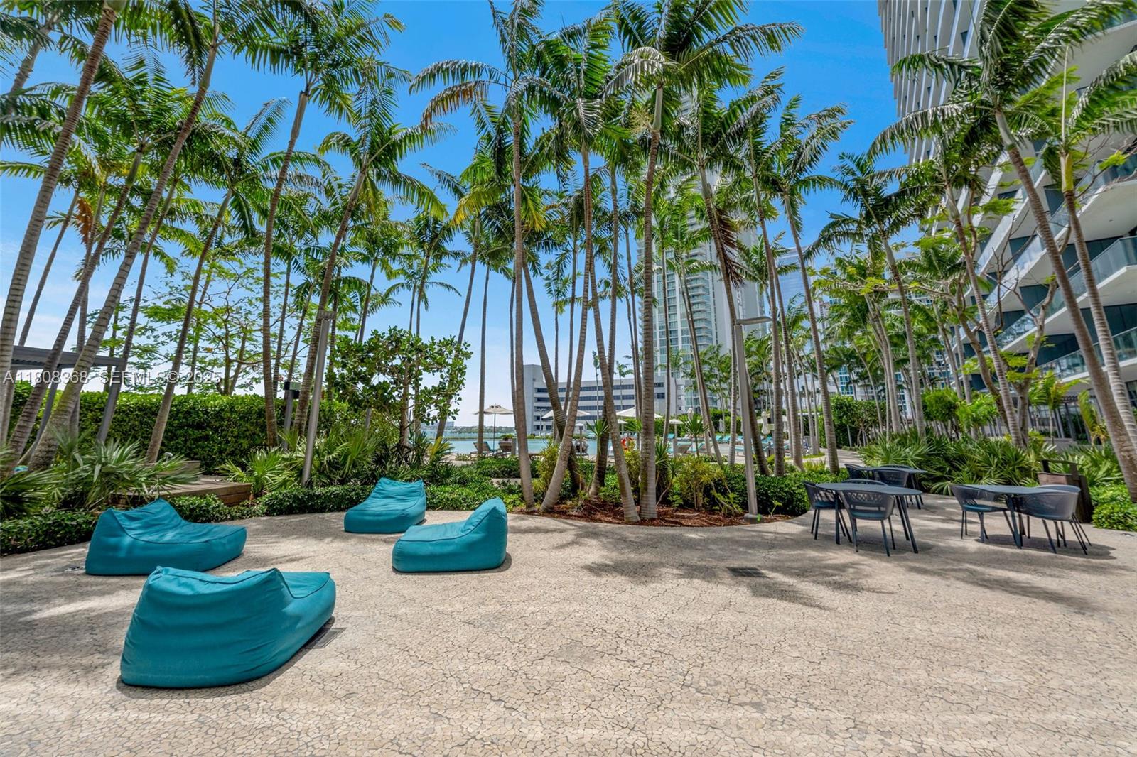 650 NE 32nd Street 3708