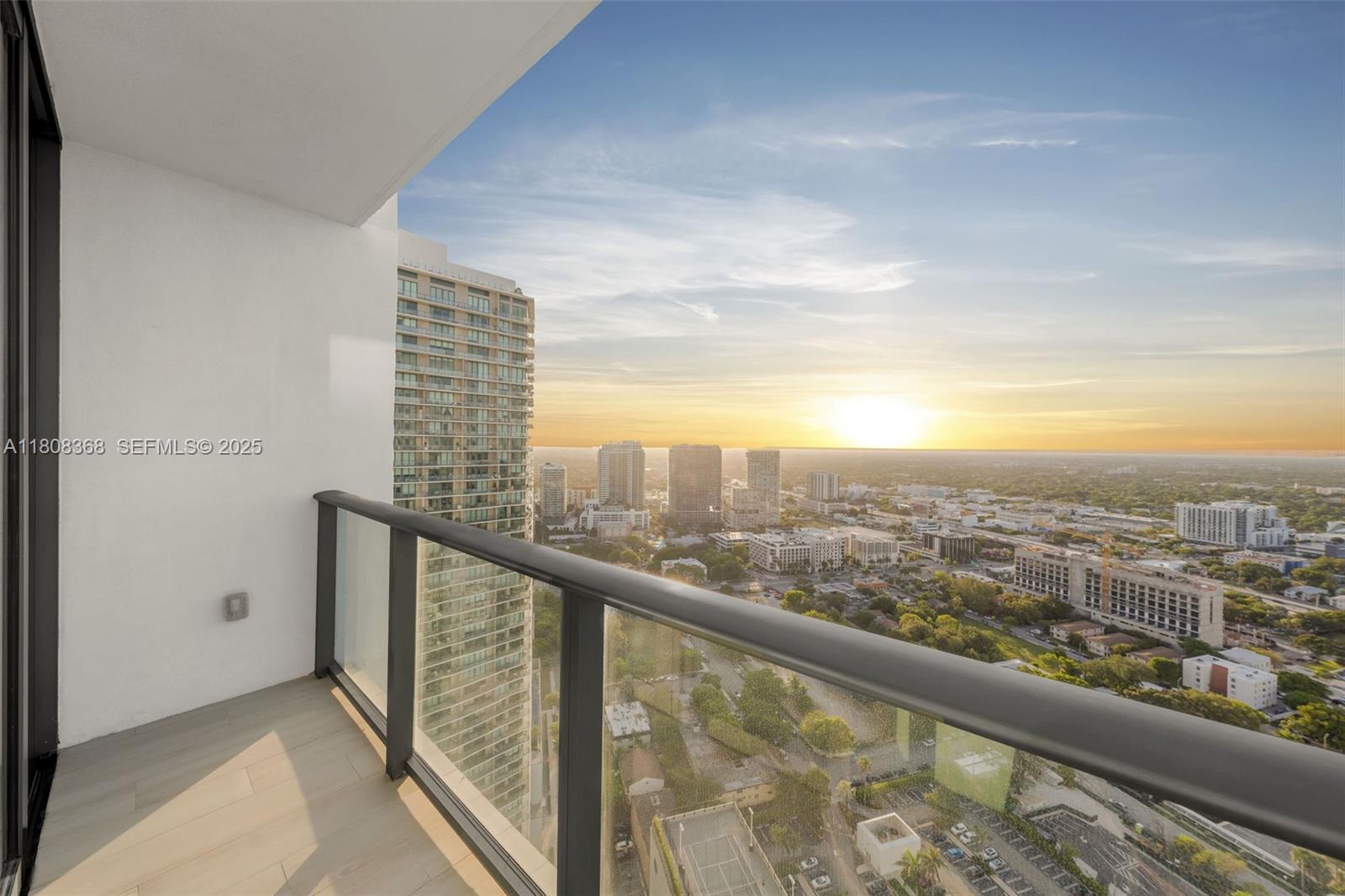 650 NE 32nd Street 3708