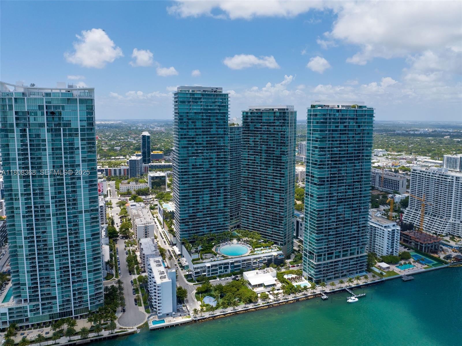 650 NE 32nd Street 3708