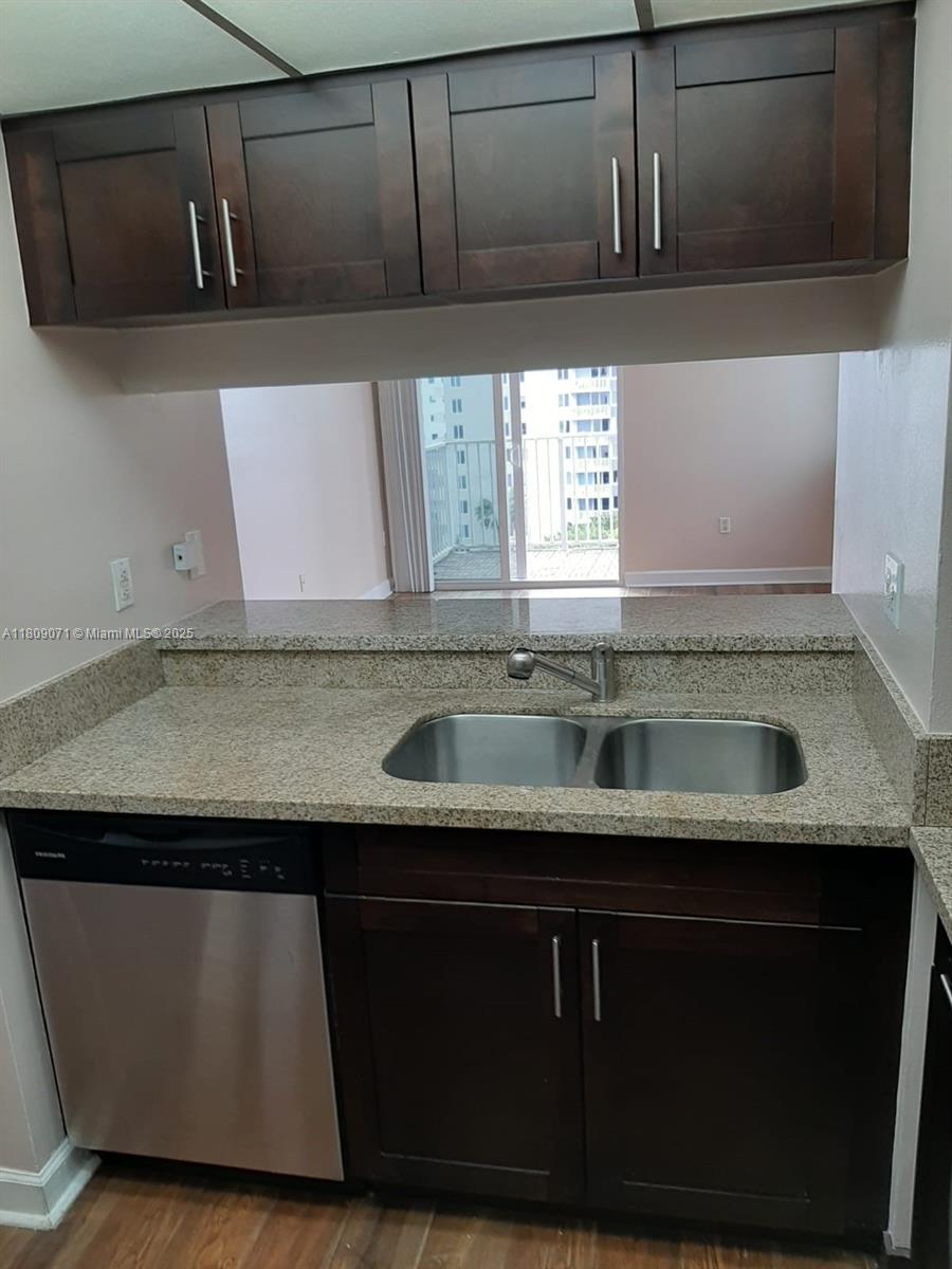 800 N Miami Ave Unit: E-1001