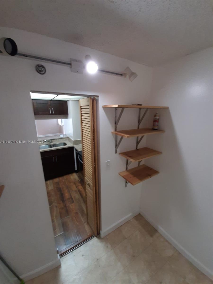 800 N Miami Ave Unit: E-1001