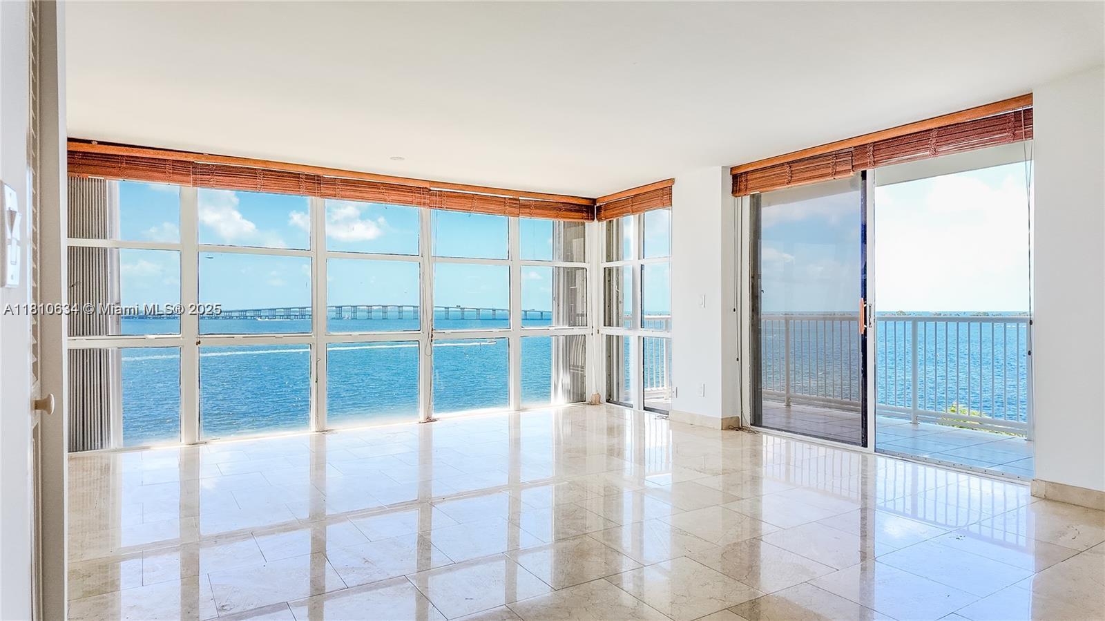 1440 Brickell Bay Dr # 702