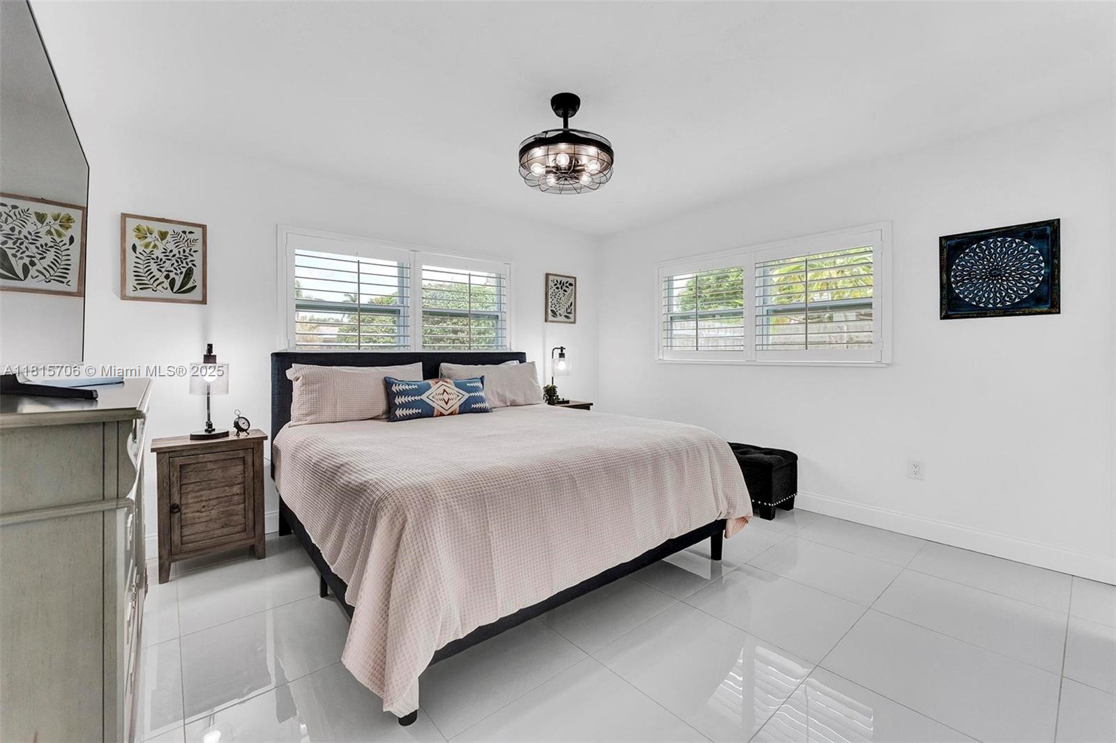 4421 NE 16th Ave # 0