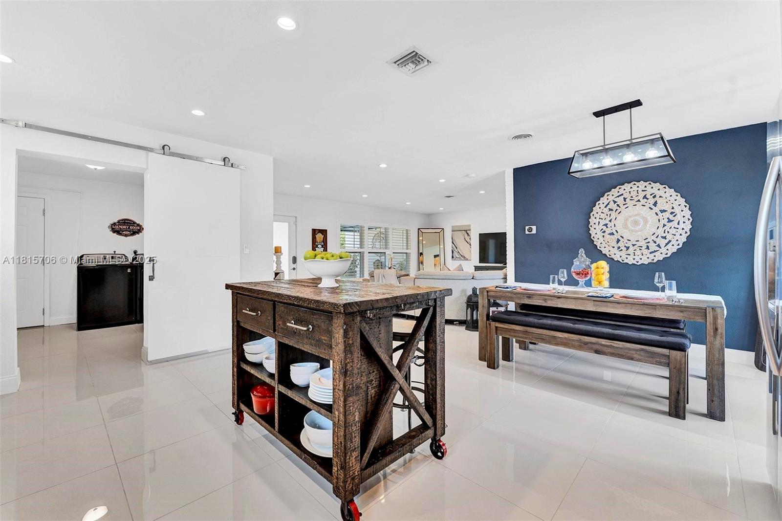 4421 NE 16th Ave # 0