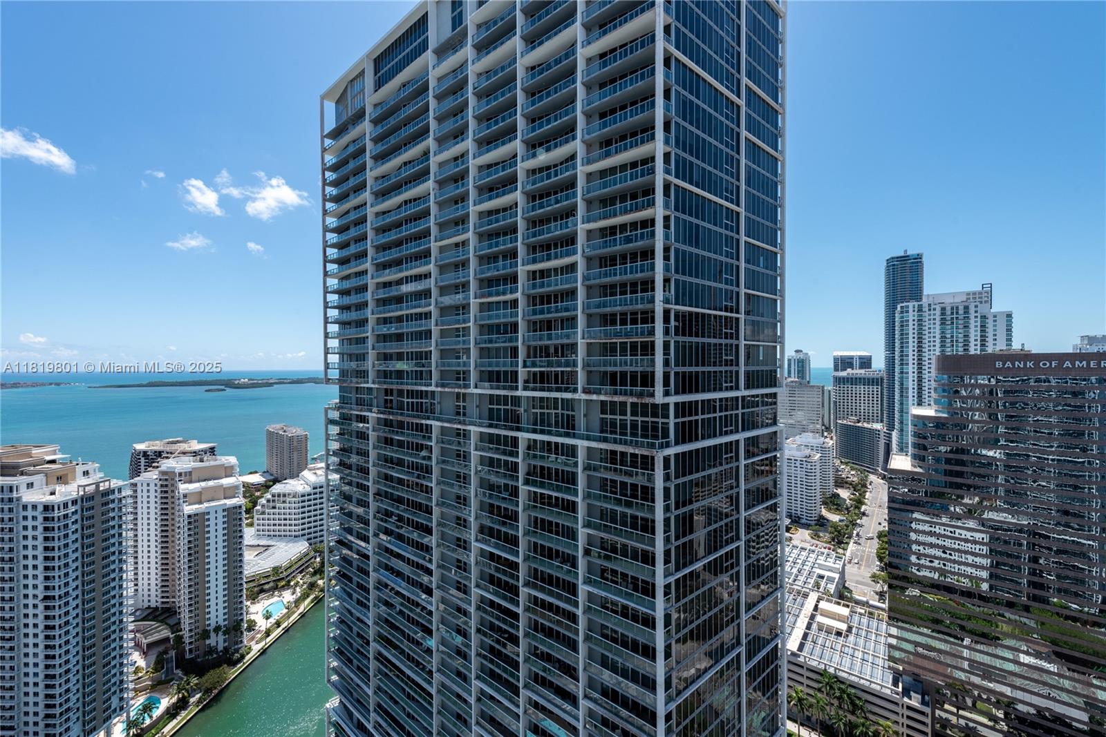 475 Brickell Ave # 4213