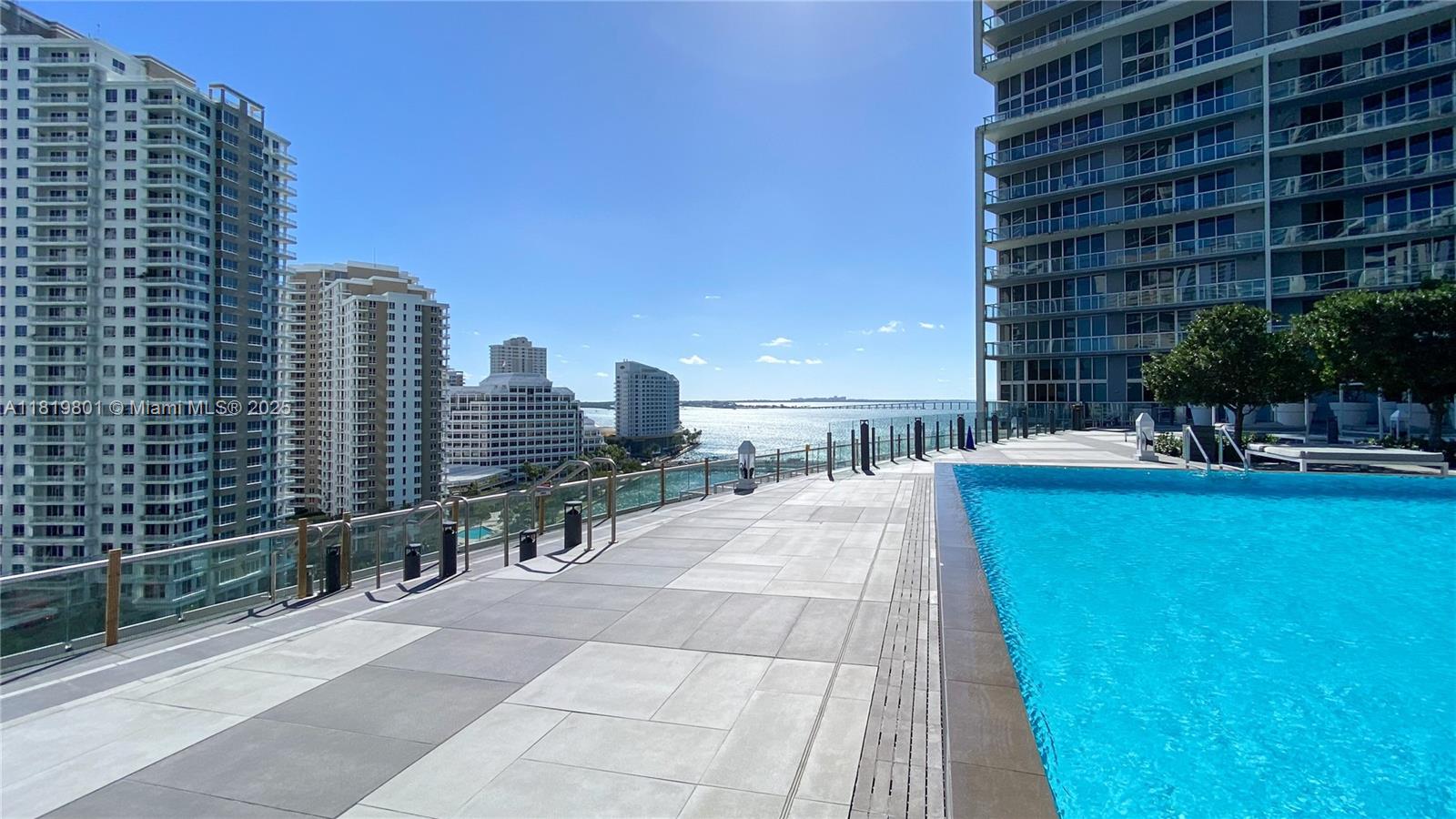 475 Brickell Ave # 4213