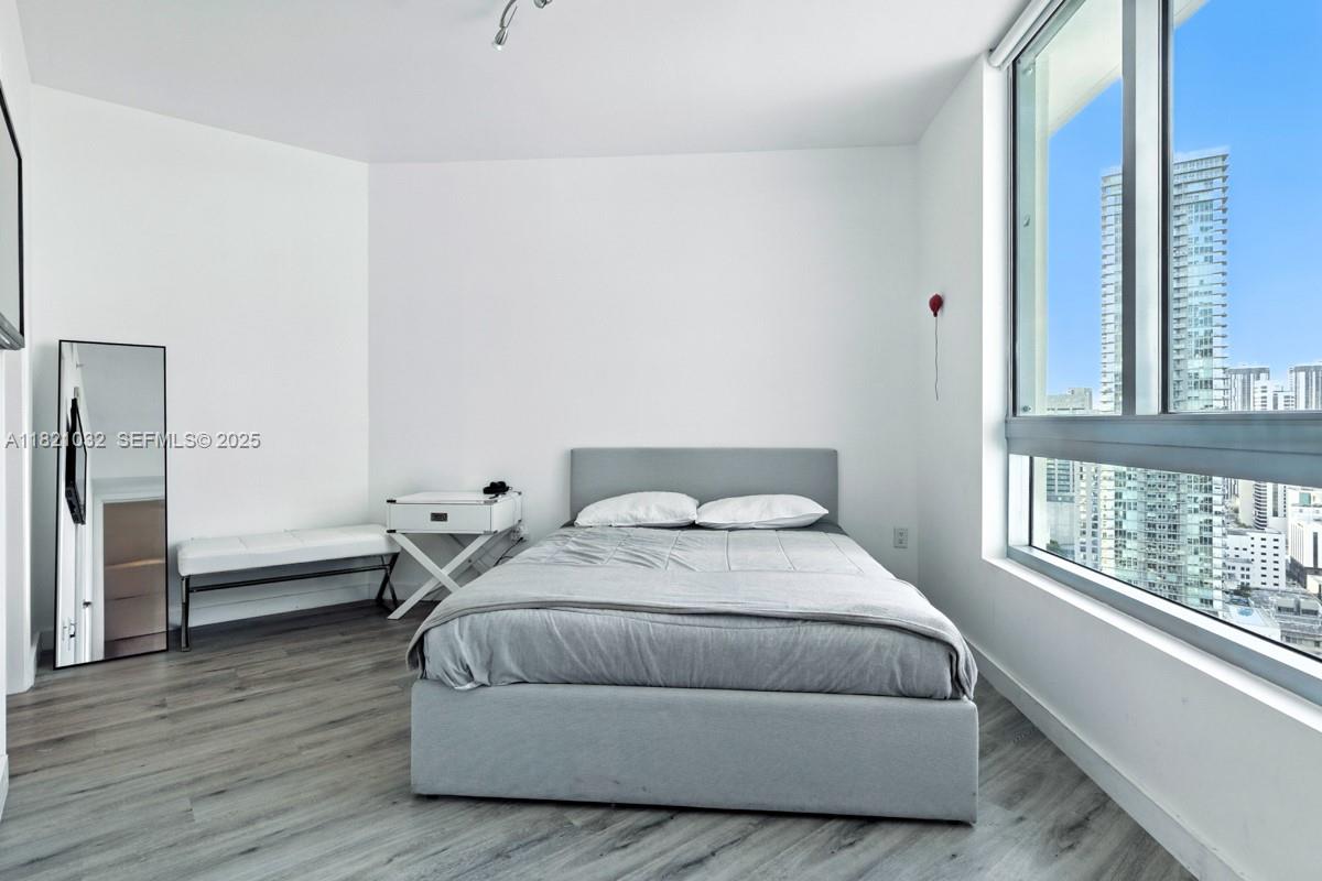 350 S Miami Avenue Unit: 3207