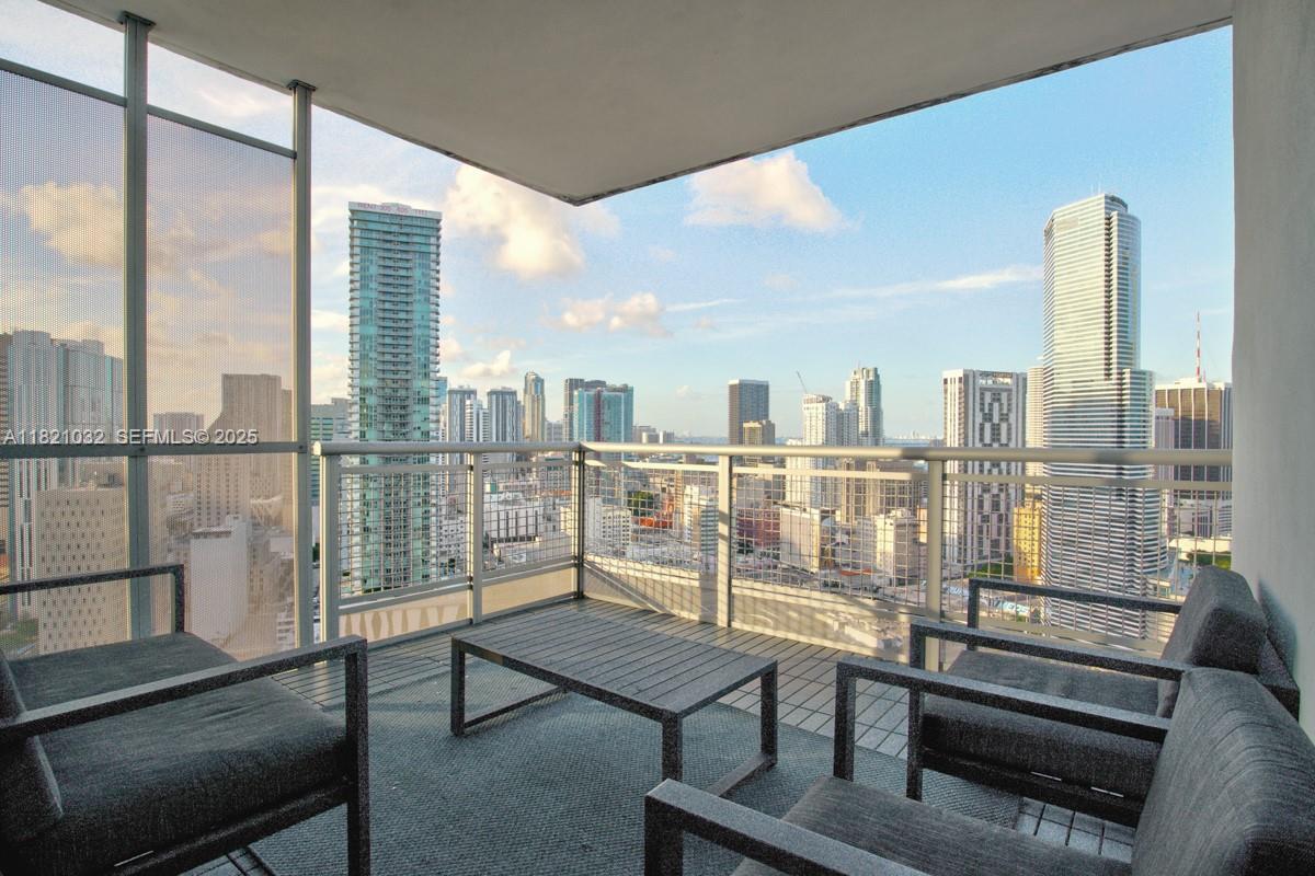 350 S Miami Avenue Unit: 3207