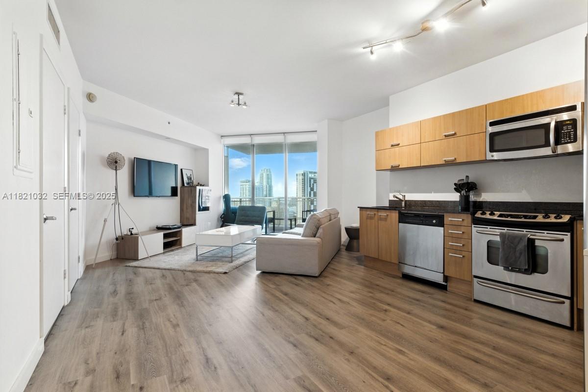 350 S Miami Avenue Unit: 3207