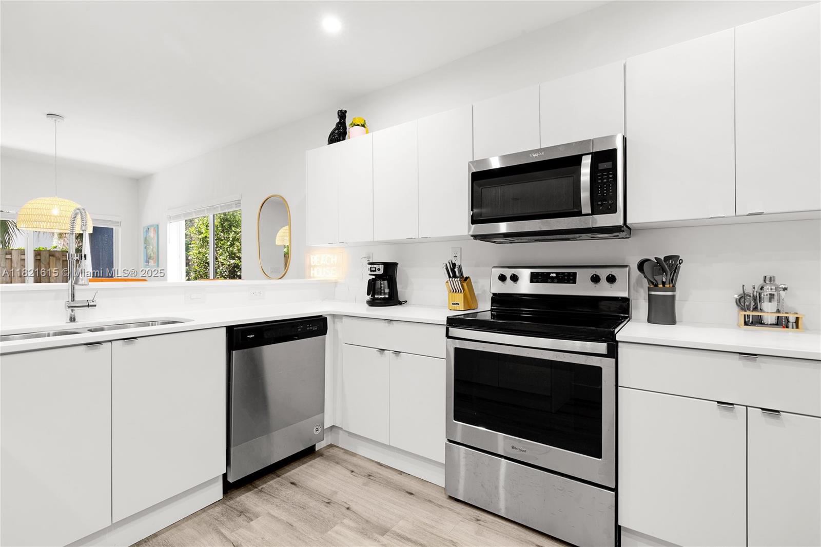 1123 NE 23rd Ter # 1123