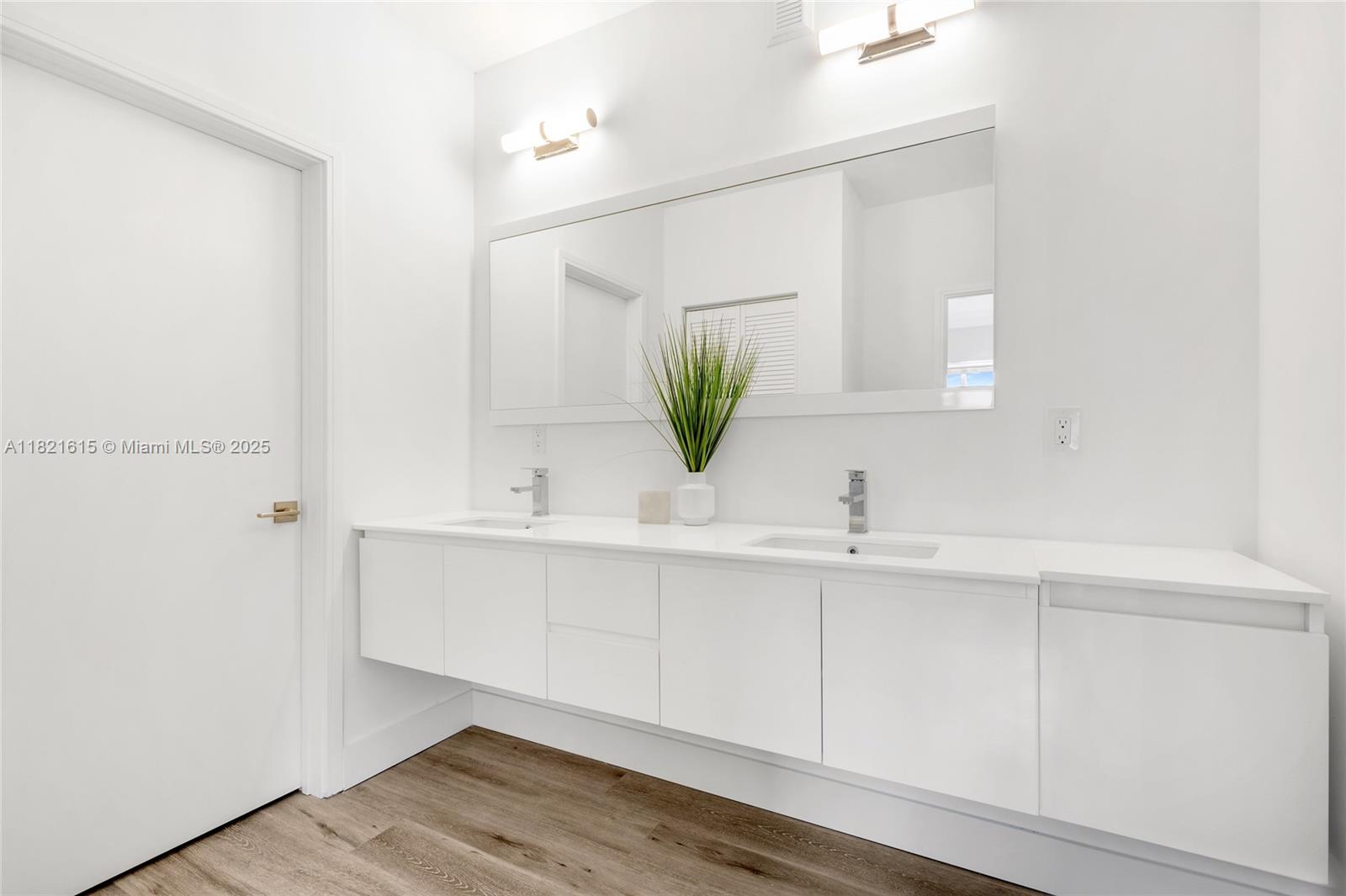 1123 NE 23rd Ter # 1123