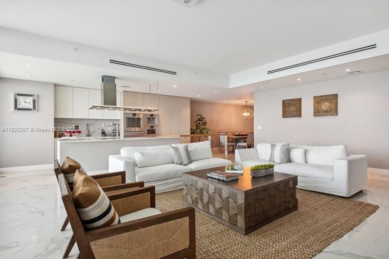 15701 Collins Ave # 2902