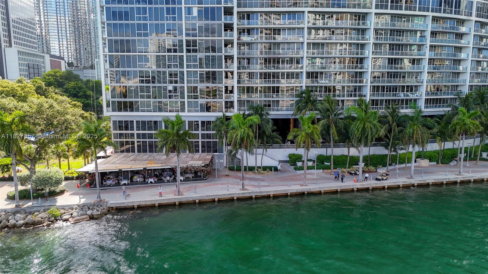 495 Brickell Ave # 3901