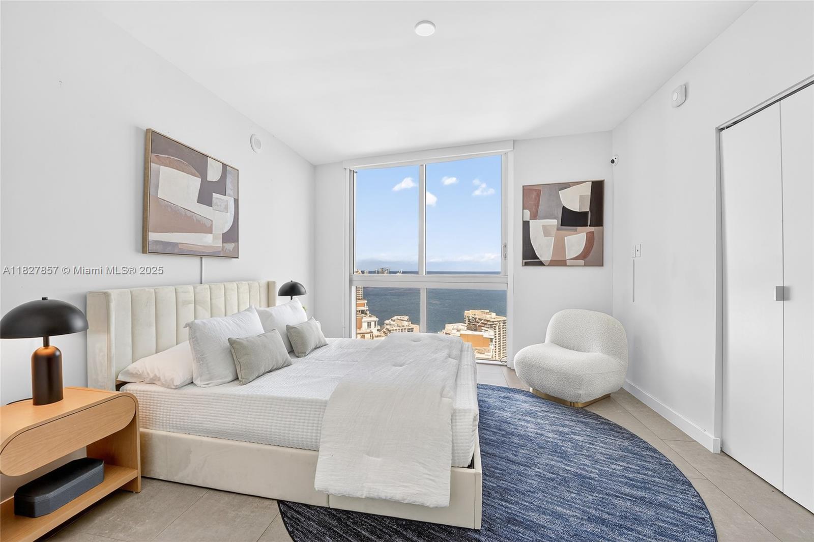 495 Brickell Ave # 3901