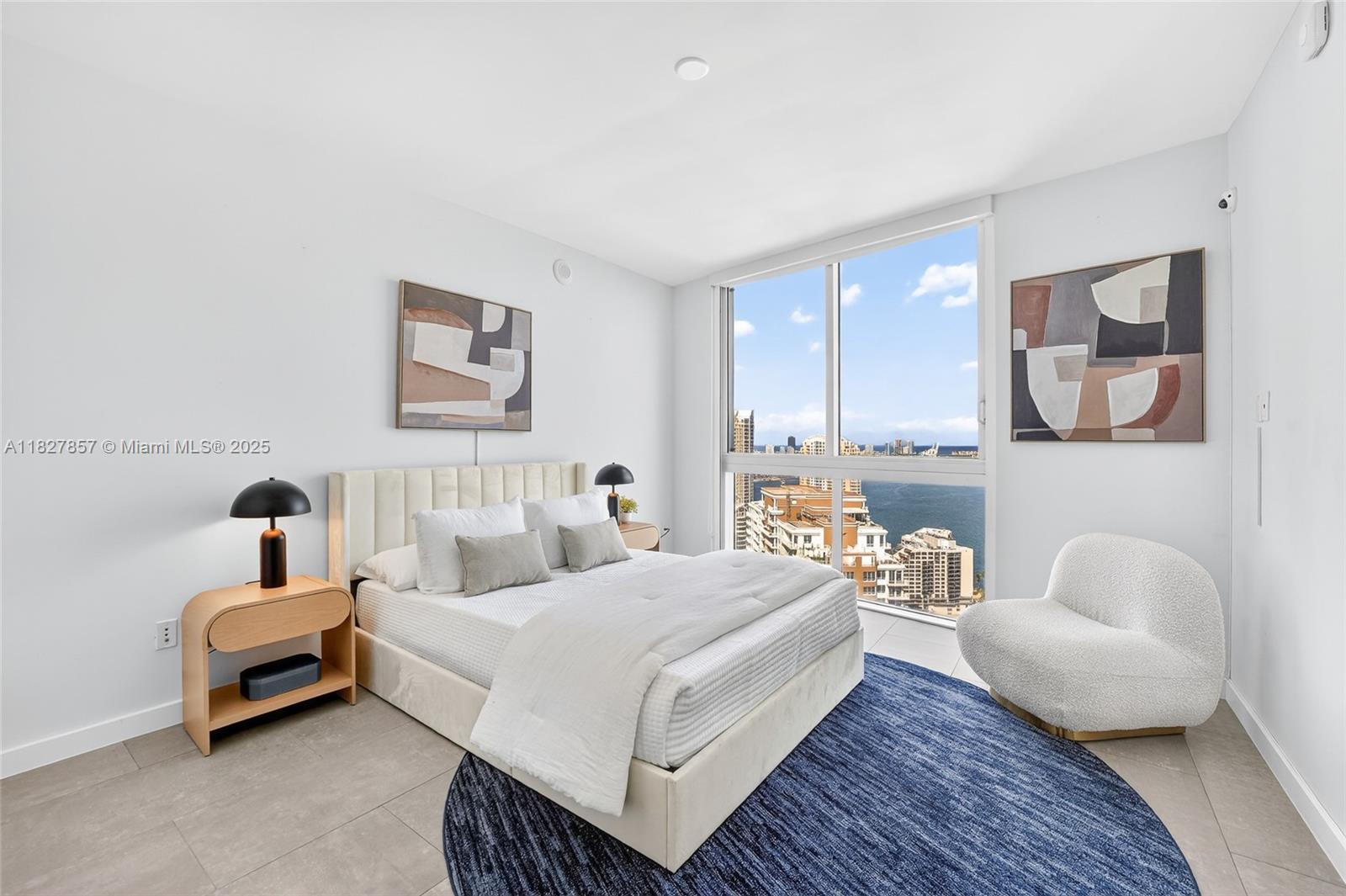 495 Brickell Ave # 3901