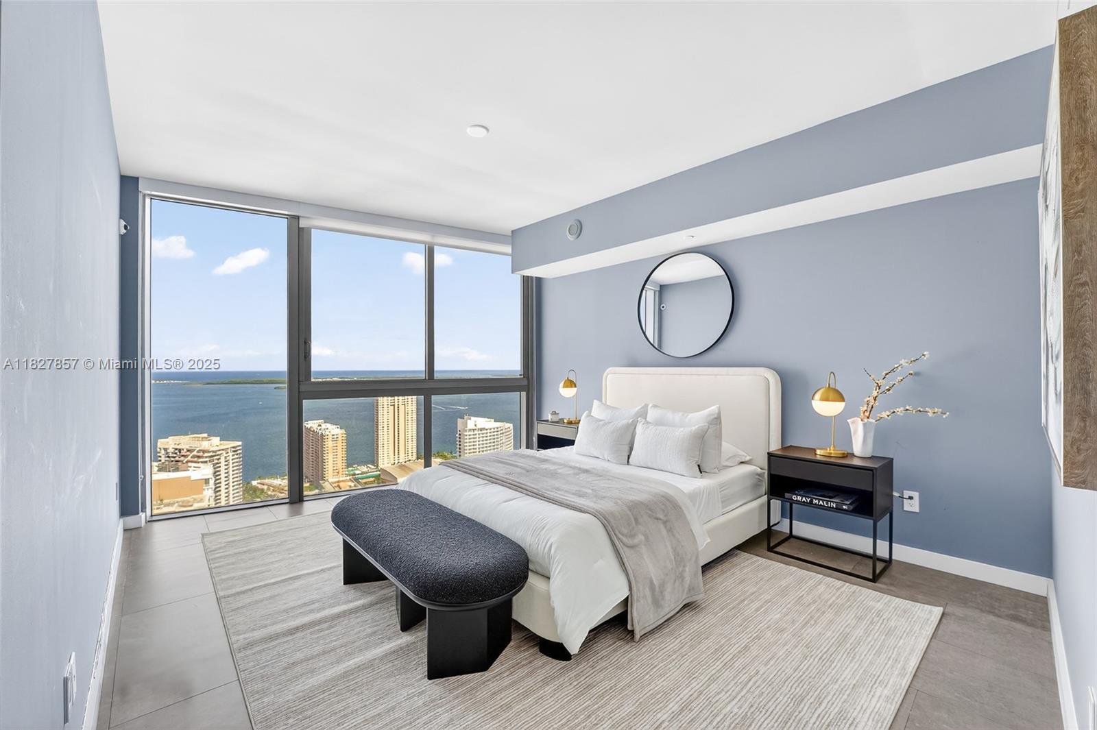 495 Brickell Ave # 3901