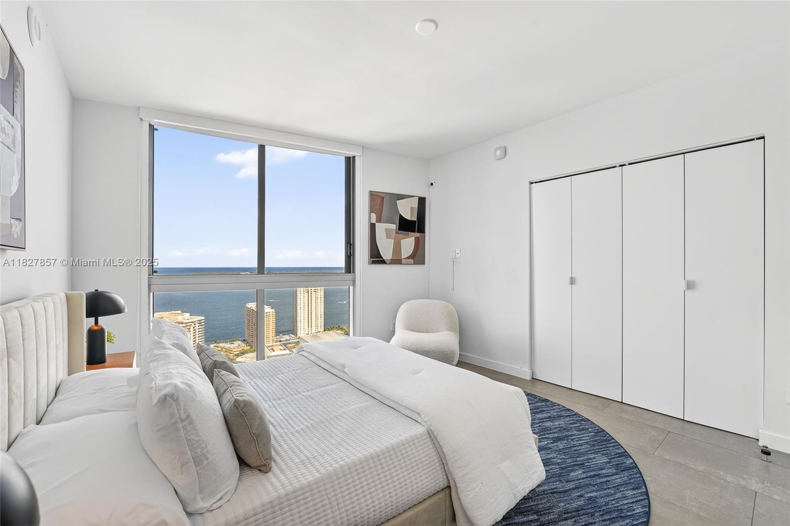495 Brickell Ave # 3901