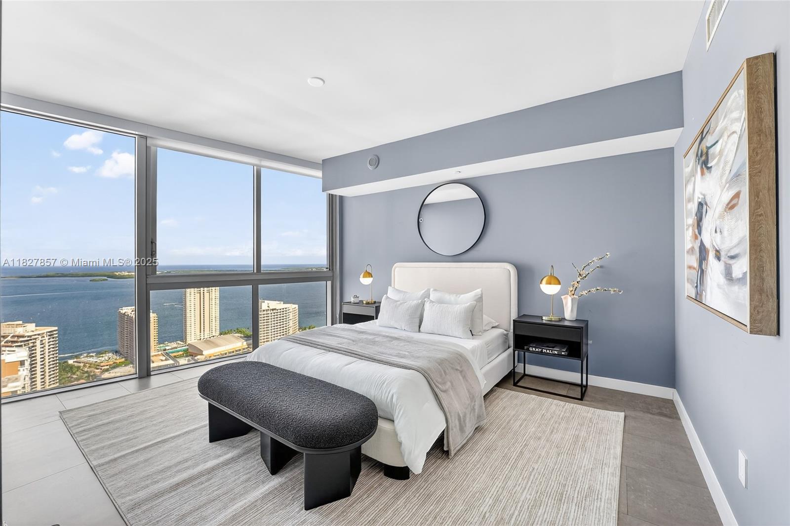 495 Brickell Ave # 3901