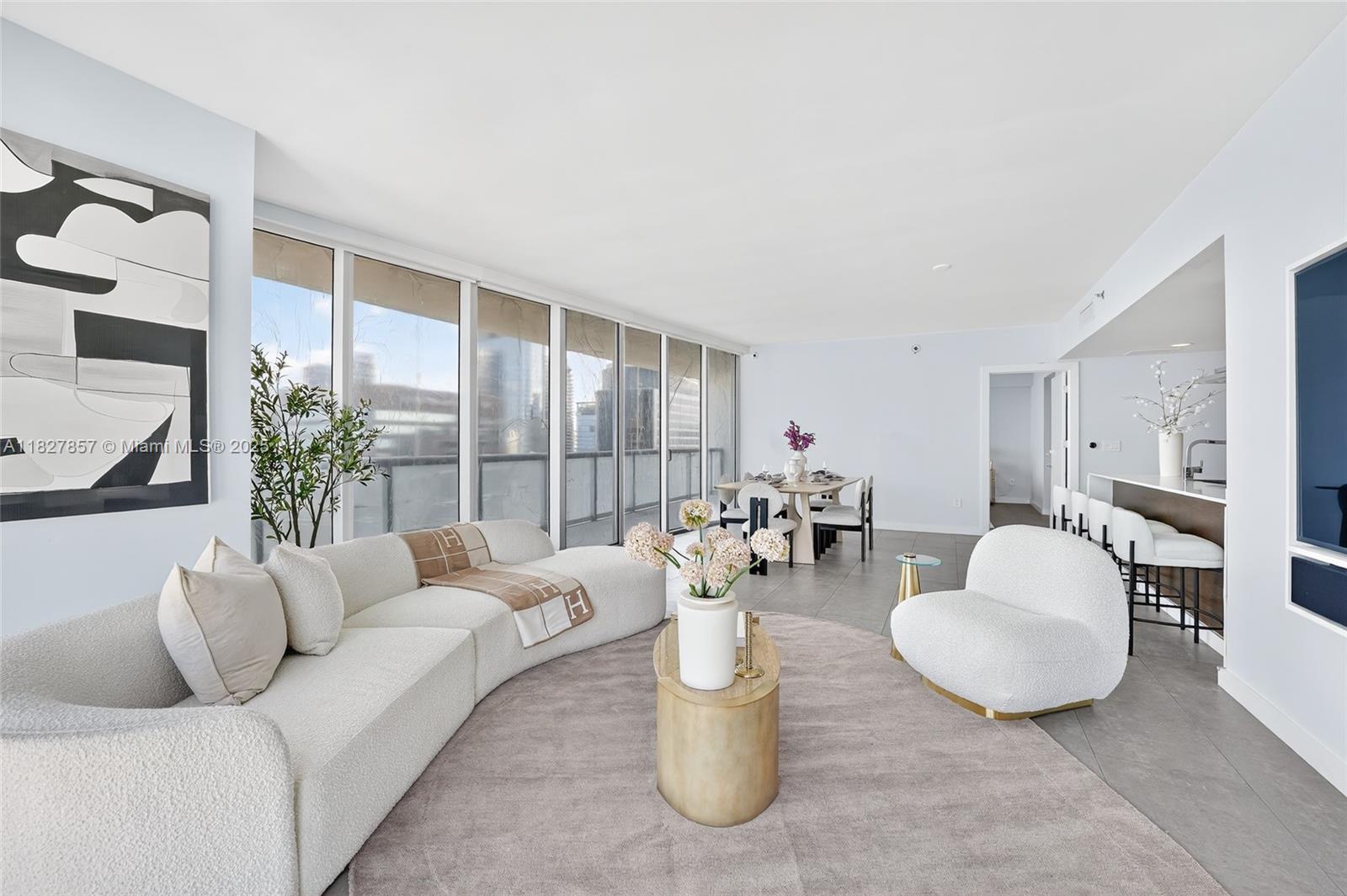 495 Brickell Ave # 3901