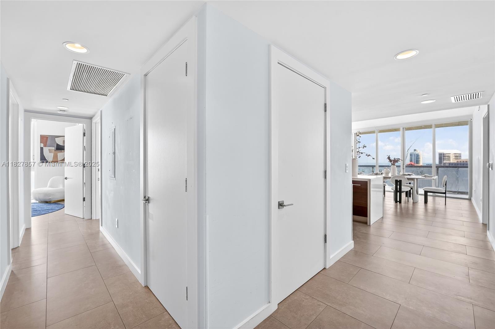 495 Brickell Ave # 3901