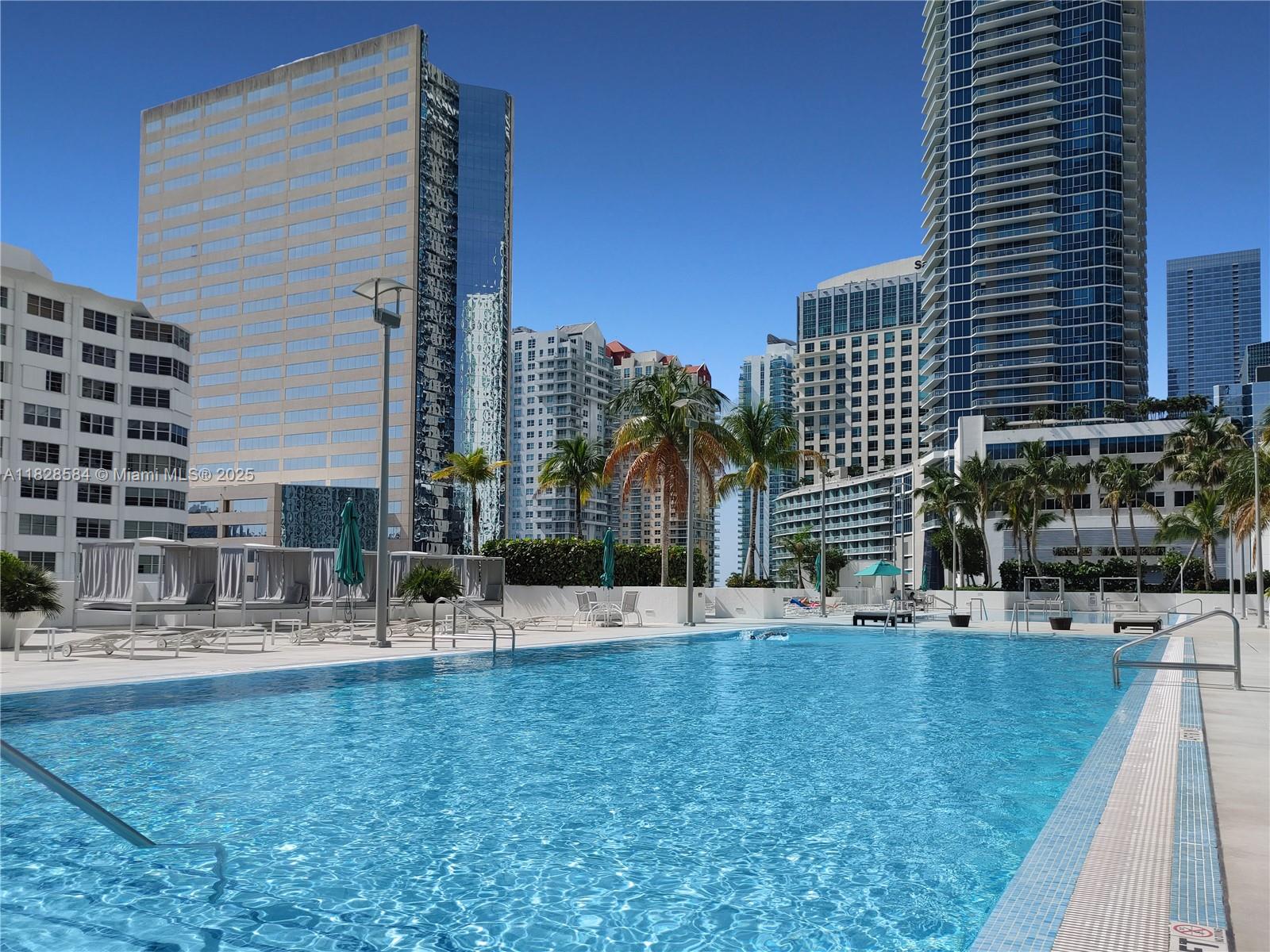 950 Brickell Bay Dr # 1608