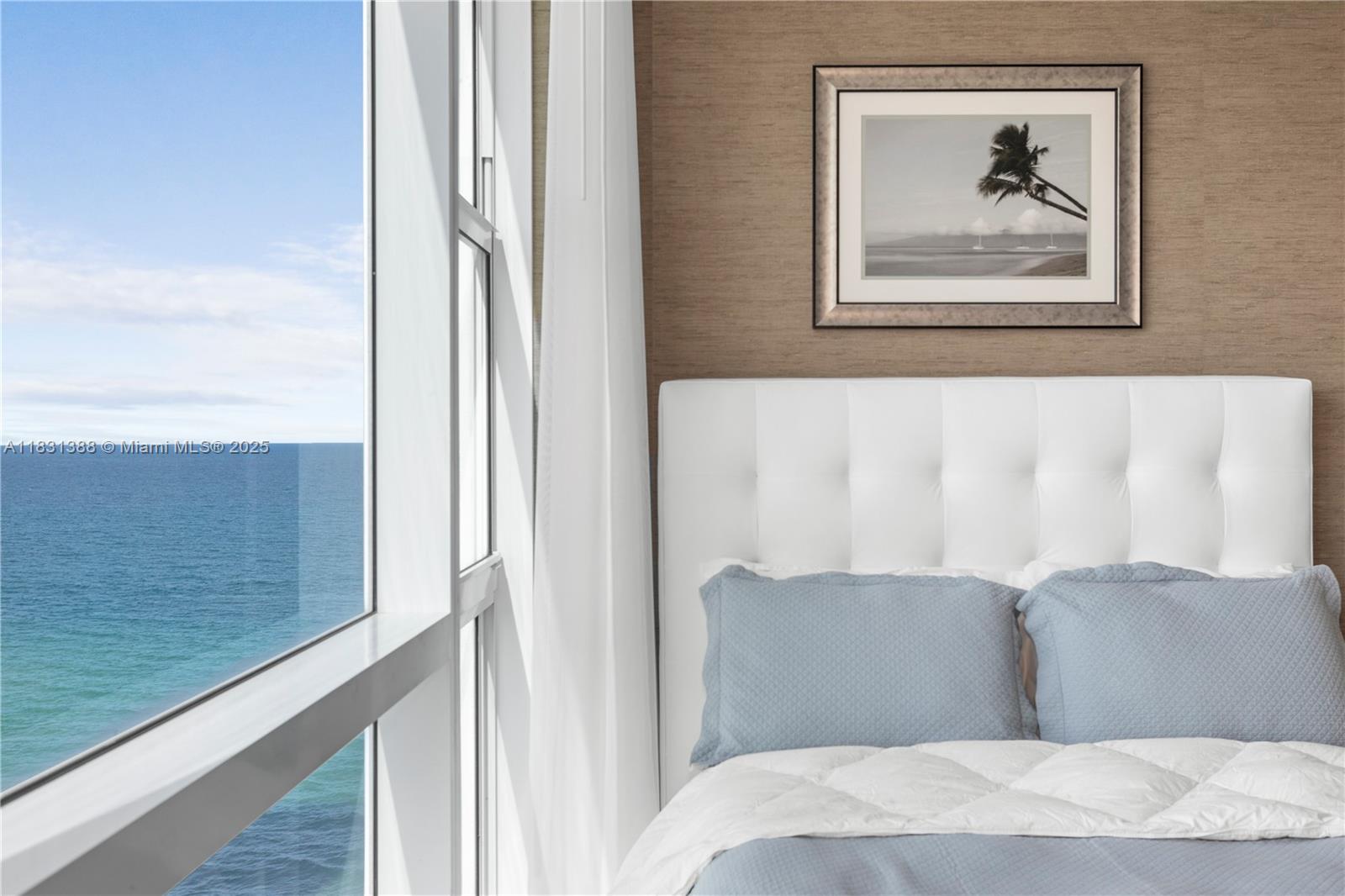 6801 Collins Ave Unit: PH05