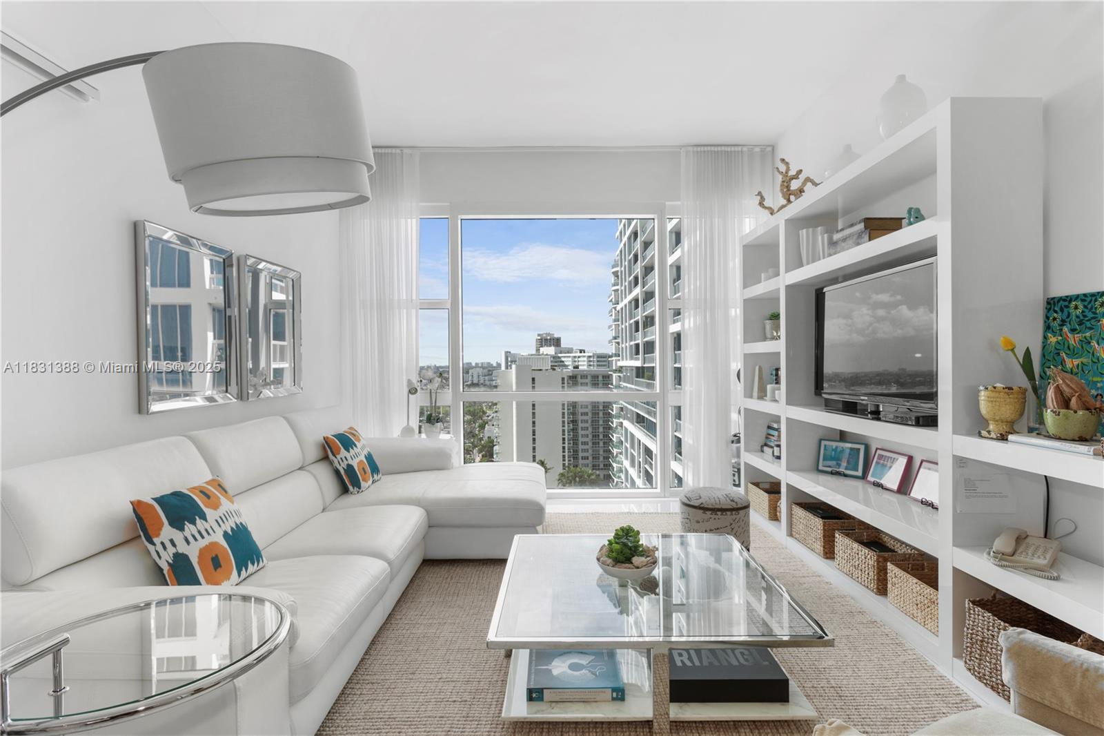 6801 Collins Ave Unit: PH05