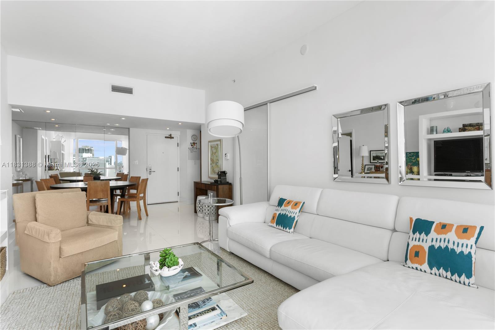 6801 Collins Ave Unit: PH05