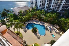 540 Brickell Key Dr # 412