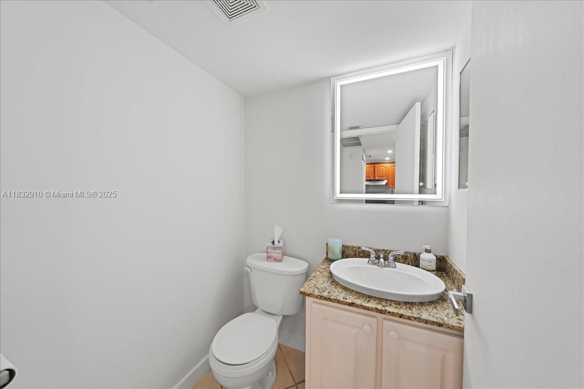 540 Brickell Key Dr # 412