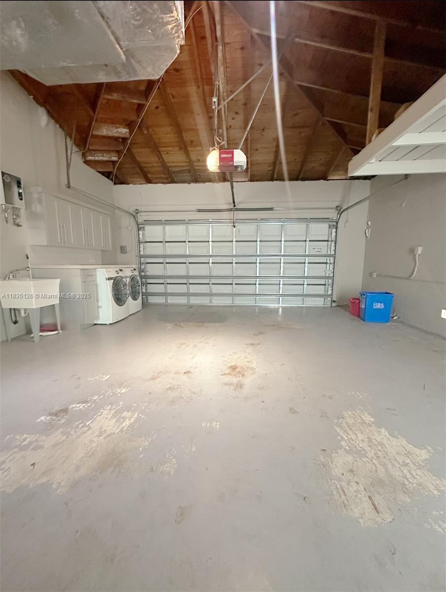 800 Valencia Ave Unit: ‘