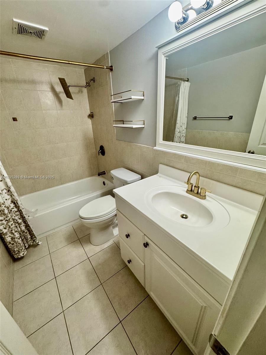 11297 SW 88th St # 114M